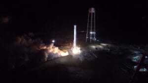 「改良型ファルコン9」ロケット、第1段の地上燃焼試験が完了　打ち上げは約2か月後か