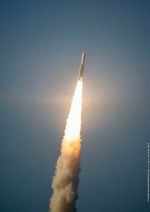 「アリアン5」ロケット、豪州とアルゼンチンの通信衛星2機の打ち上げに成功