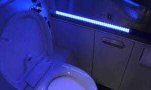 使いたい！ 飛行機の自動クリーニングトイレをボーイングが開発