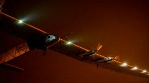 世界一周を目指すソーラー飛行機「Solar Impulse 2」 アメリカ横断を開始