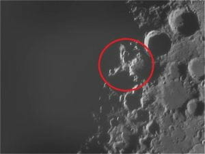 月面に浮かぶ文字「月面X」を観察しよう！