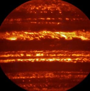 燃え盛るような「木星」、探査機ジュノー到着前に赤外線で撮影成功