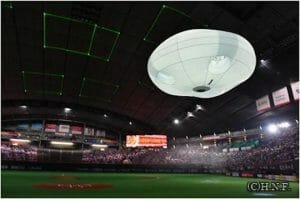 光って飛ぶ！ パナソニックが風船型ドローン「バルーンカム」を開発。