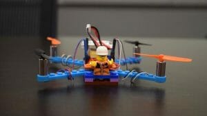 手持ちのレゴがドローンになる「Flybrix」。改造はアナタ次第！