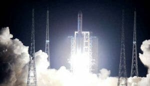 中国、新大型ロケット「長征五号」打上げ成功　宇宙大国への道確かに　宇宙ステーション建造にも利用