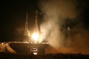 プログレス補給船、ロケット打ち上げ失敗　大気圏で焼失　3段目に問題か