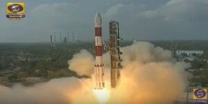 「104個の人工衛星」一気に打ち上げ成功　インドのPSLVロケットが新記録