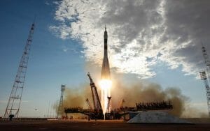 NASA、ISS飛行士用にソユーズ座席を追加購入　スペースXやボーイング計画遅れ
