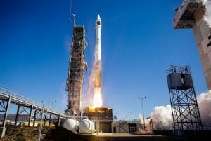 米スパイ衛星「NROL-79」搭載のアトラスVロケット、打ち上げ実施