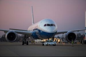 ボーイング「787-10」、3月31日に初飛行へ