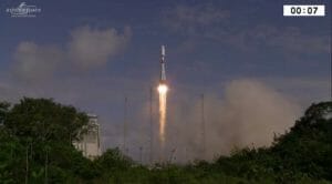 アリアンスペース、通信衛星「SES-15」打ち上げ成功　ソユーズロケット使用