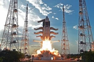 インド、「GSLV Mk-III」ロケット打ち上げ成功　「GSAT-19」衛星搭載