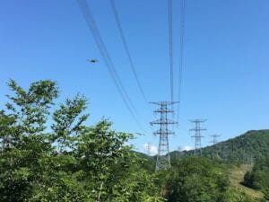 山岳救助隊の捜索でドローンが活躍　アイ・ロボティックス社が実績