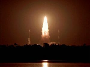 インド「PSLV」ロケット、人工衛星打ち上げに失敗　民間月面レースへの影響は不明
