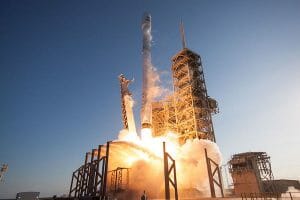 スペースX、11月に謎のロケット打ち上げ「Zuma」を追加　米政府が契約か