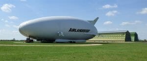 世界一のハイブリッド飛行船「Airlander 10」アクシデントで自動着陸　現在原因を調査中