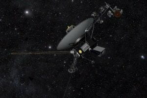 「ボイジャー1号」37年ぶりの軌道修正エンジン点火に成功　運用寿命伸ばす