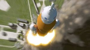 ボーイング、スペースXとの火星有人探査競争に勝つと宣言。イーロン・マスクは「Do it」とクール