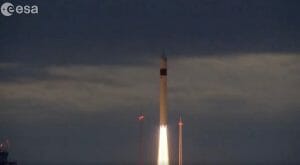 地球観測衛星「Sentinel-3B」打ち上げ成功　「ロコット」使用