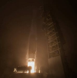 火星探査機「インサイト」打ち上げ成功　11月26日に着陸し地質調査を予定
