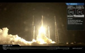 スペースX「ファルコン9」、再使用ロケットで「SES-12」打ち上げ成功