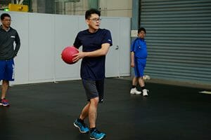 金井宣茂宇宙飛行士、帰還後リハビリの様子を公開