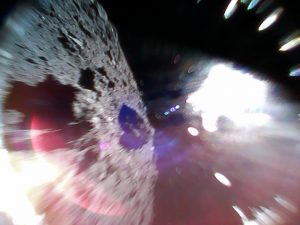 はやぶさローバ「MINERVA-II1」、リュウグウへ着陸成功