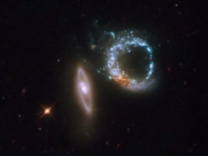 星形成の指輪とブラックホールの宝石