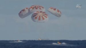 スペースX「クルー・ドラゴン」ISS分離と大西洋着水に成功　有人宇宙飛行に一歩前進