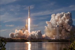 ファルコン・ヘビー、NASA実験装置を打ち上げへ