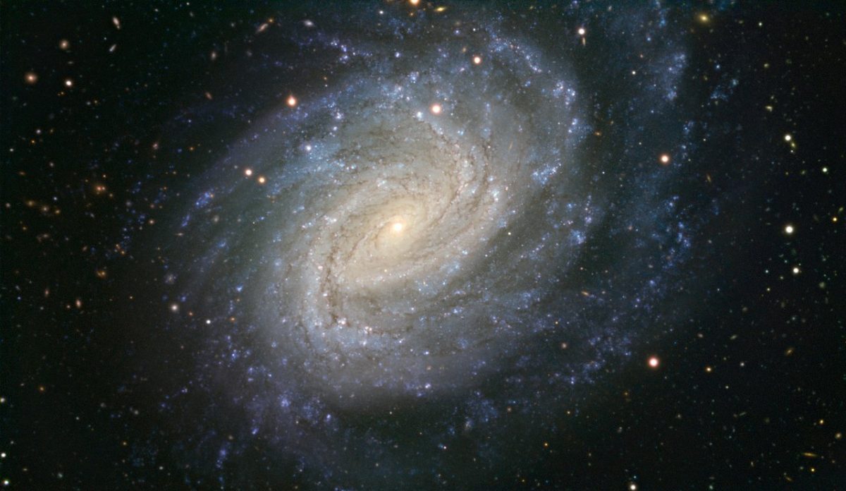 渦巻構造がハッキリよく分かる銀河の超新星