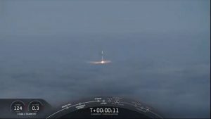スペースX、ファルコン9の打ち上げと着陸に成功 RADARSATを投入