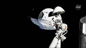 ビゲロー、約56億円の宇宙旅行提案　スペースX宇宙船利用