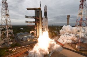 インド月探査機のチャンドラヤーン2号が打ち上げ実施　成功すれば史上4カ国目