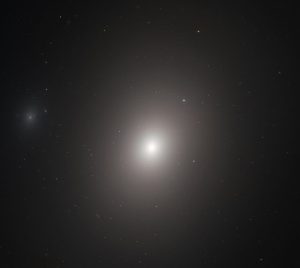時速87万キロで移動する銀河 M86
