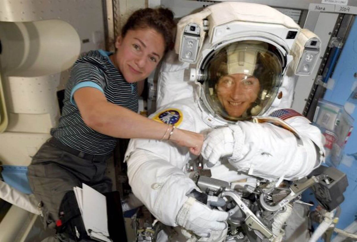 初の女性宇宙遊泳チーム、月面探査参加への希望を語る