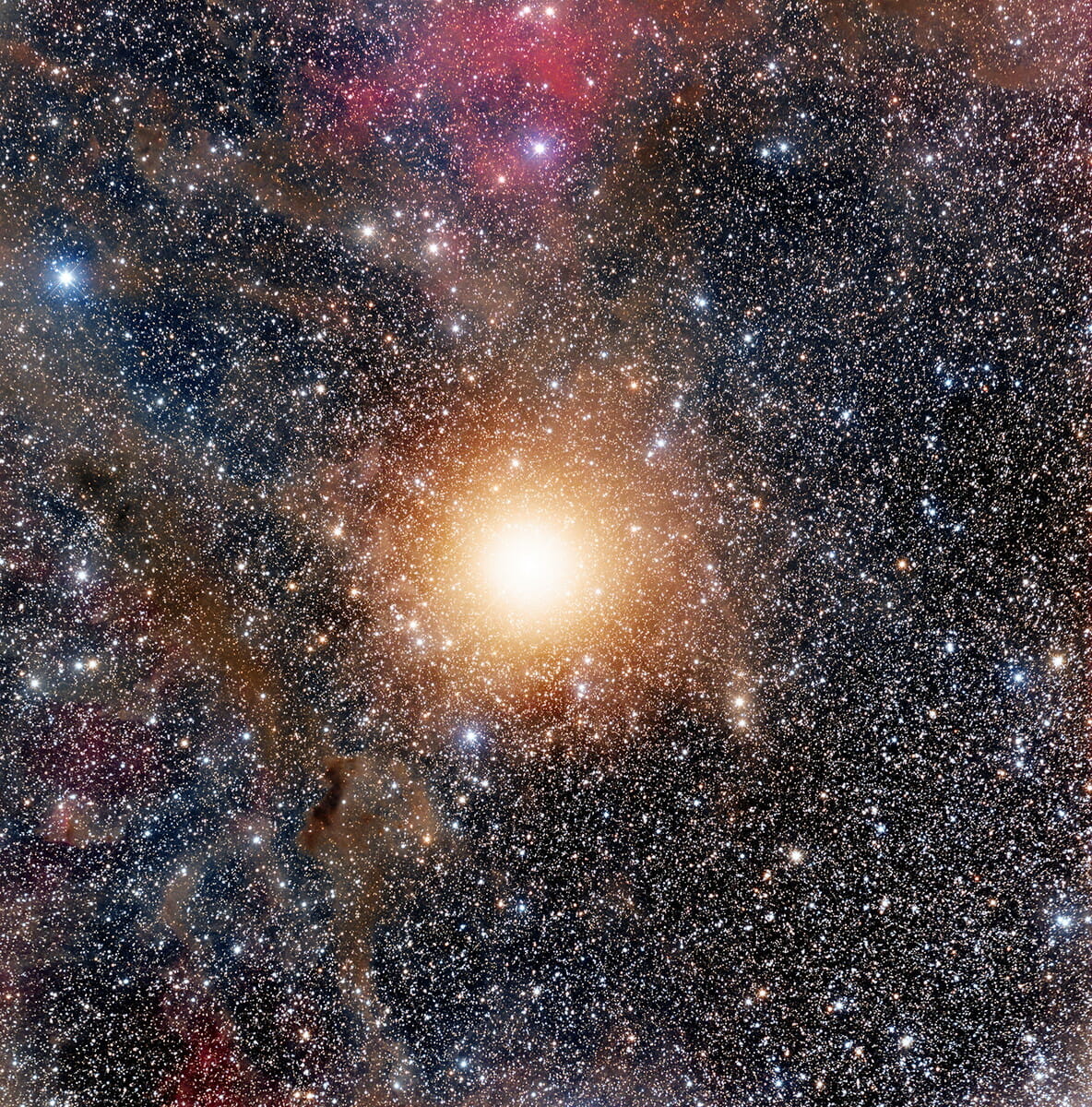 ベテルギウスとその向こう側で輝く無数の星々 Sorae 宇宙へのポータルサイト