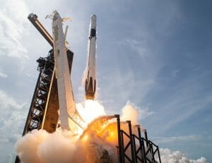 写真で振り返るスペースX「クルー・ドラゴン」初の有人ミッション