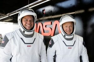 クルー・ドラゴンでは2人の船長が役割を分担