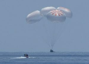 国際宇宙ステーションを離れたクルー・ドラゴン、メキシコ湾に無事着水