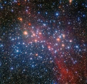 南天の天の川で輝く星々の彩り。りゅうこつ座の散開星団