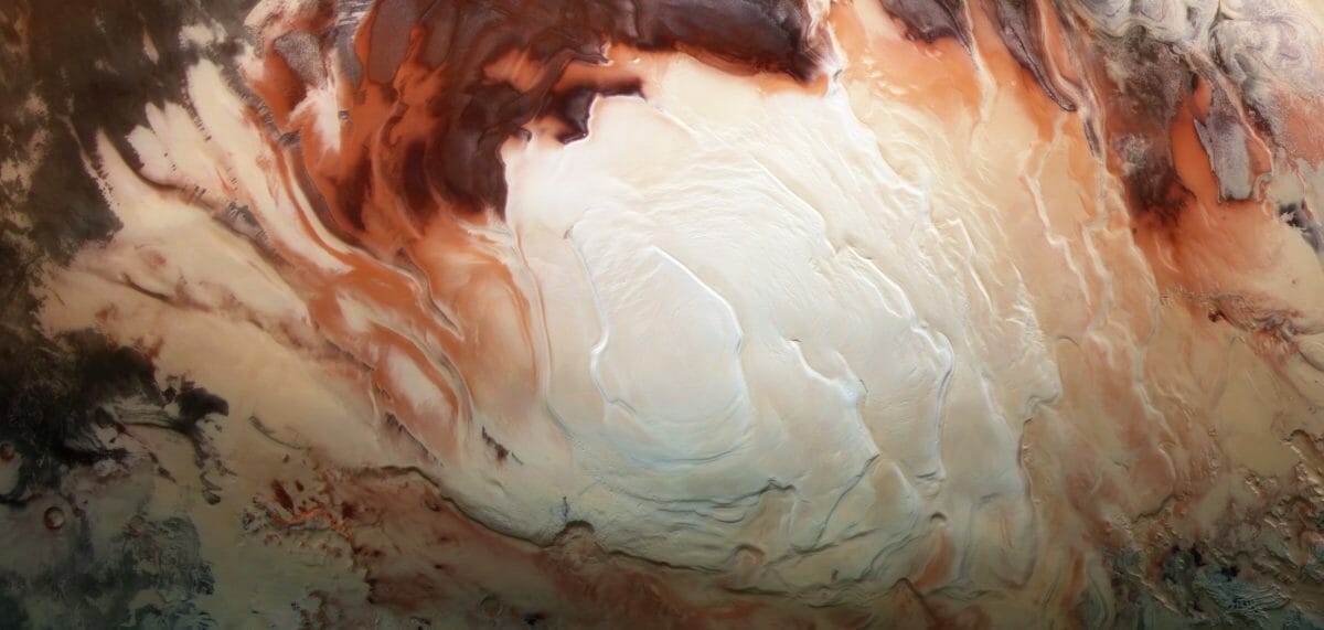 火星探査機「マーズ・エクスプレス」が撮影した火星の南極冠（Credit: ESA/DLR/FU Berlin / Bill Dunford）