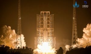 中国、初の月サンプルリターンミッション「嫦娥5号」打ち上げ成功　44年ぶりの月試料採取