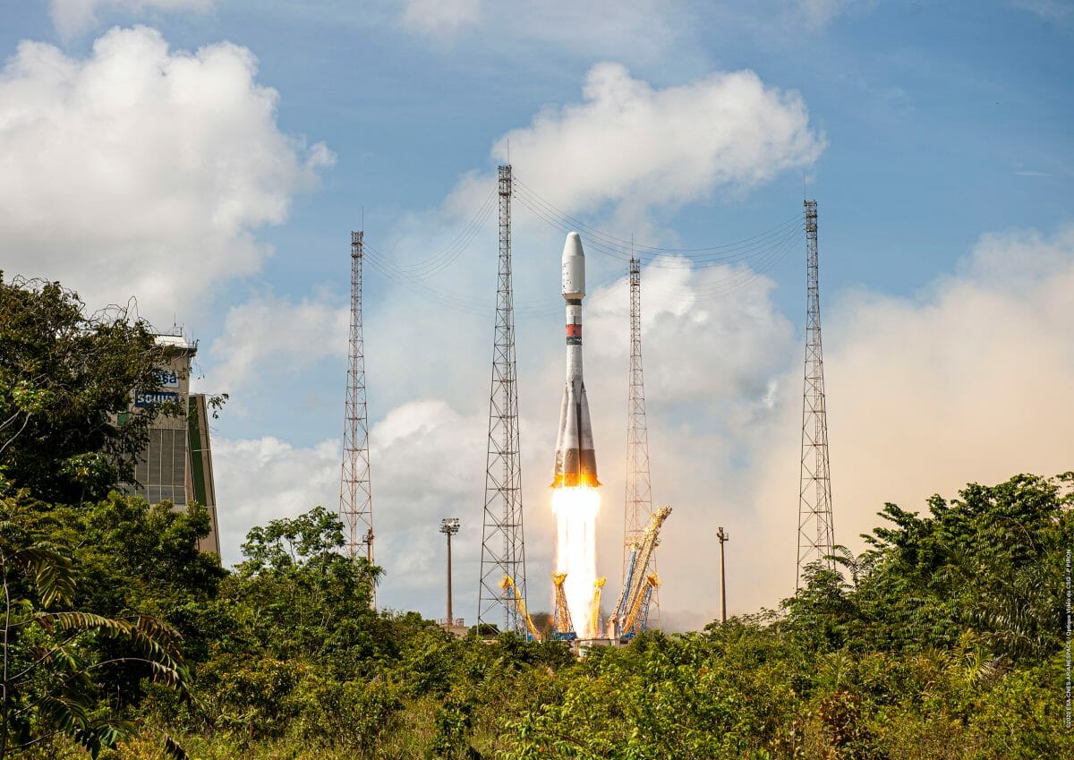 アリアンスペース、フランスの偵察衛星打ち上げ成功　2020年最後の打ち上げに