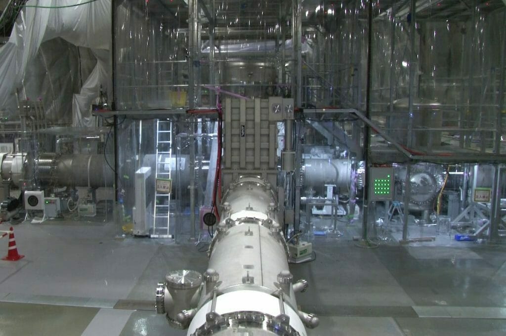 重力波望遠鏡「KAGRA」中央実験室内の様子（Credit: ICRR GW group）