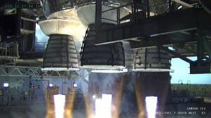 NASA新型ロケット「SLS」エンジン燃焼試験実施、予定の稼働時間には届かず