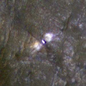 NASAの火星探査機、軌道上から探査車「Perseverance」を撮影