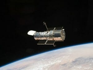 ハッブル宇宙望遠鏡が科学観測再開へ、1か月以上に渡る中断から復帰