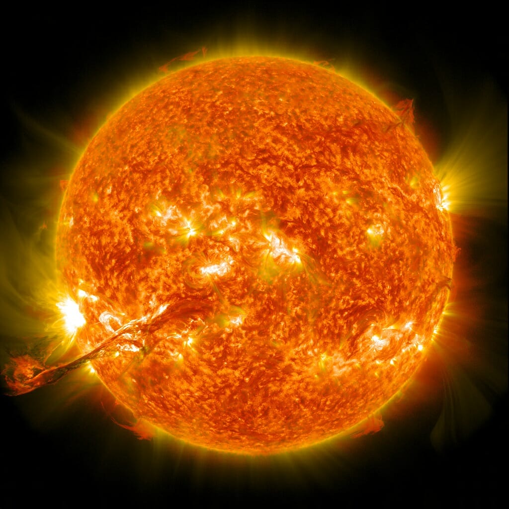 太陽全面像で見たフィラメント噴出