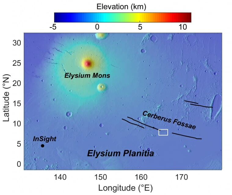 エリシウム平原（Elysium Planitia）の標高を示した図。火星探査機「インサイト（InSight）」の着陸地点は左下、ケルベロス地溝帯（Cerberus Fossae）で火山性堆積物が見つかったエリアは右下の四角い範囲にある（Credit: MOLA Science Team）